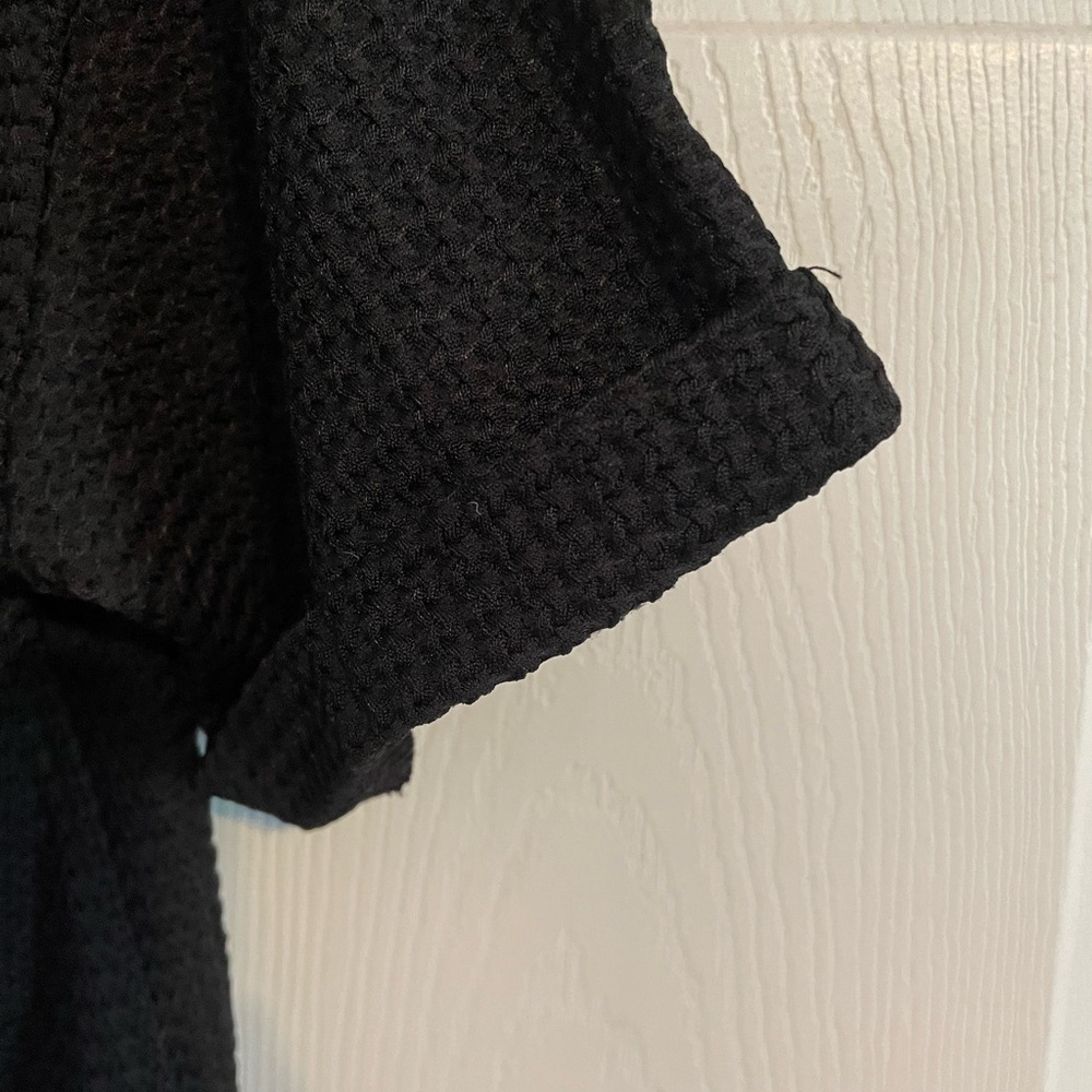 Black Knit Ribbed Crop Top - Picture 3 of 4